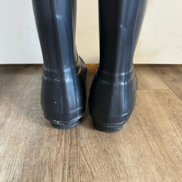 Hunter Dark Navy Blue Boots Size 8 - Picture 6 of 10